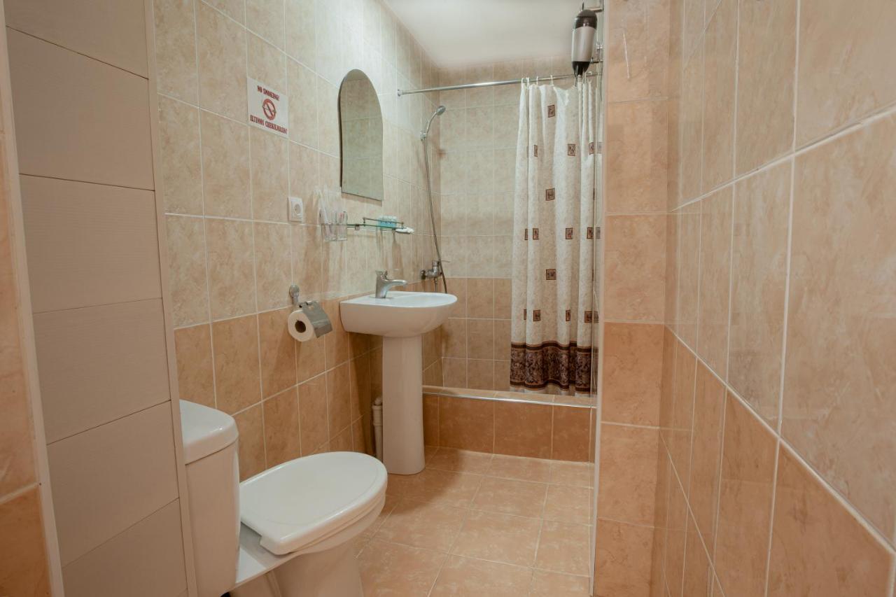 Rohat Hotel Chilonzor Taskent Exterior foto