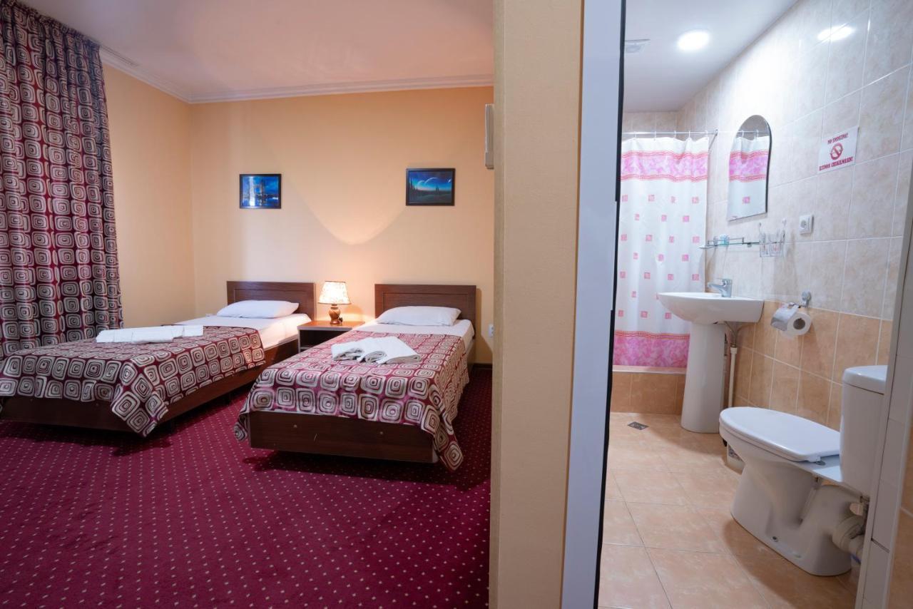 Rohat Hotel Chilonzor Taskent Exterior foto